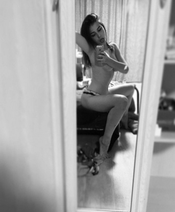 Полина